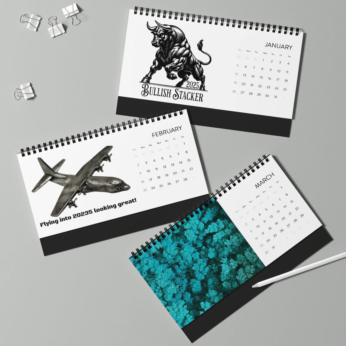 PMB Art Desktop Calendar (2025 Grid)